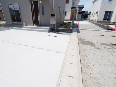 【駐車場】 | Livele Garden.S　原町区三島町　6号棟
