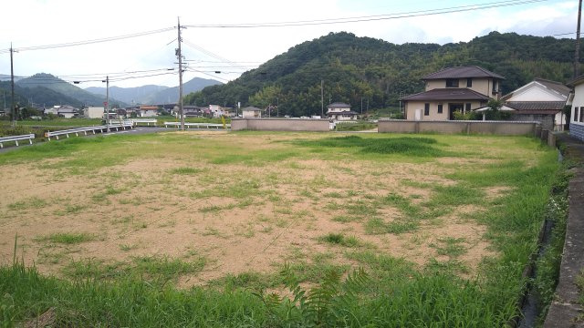 鴨方町小坂東1売地の外観