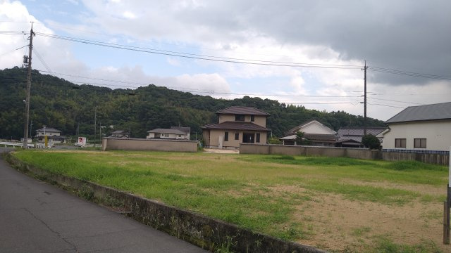 鴨方町小坂東1売地の外観