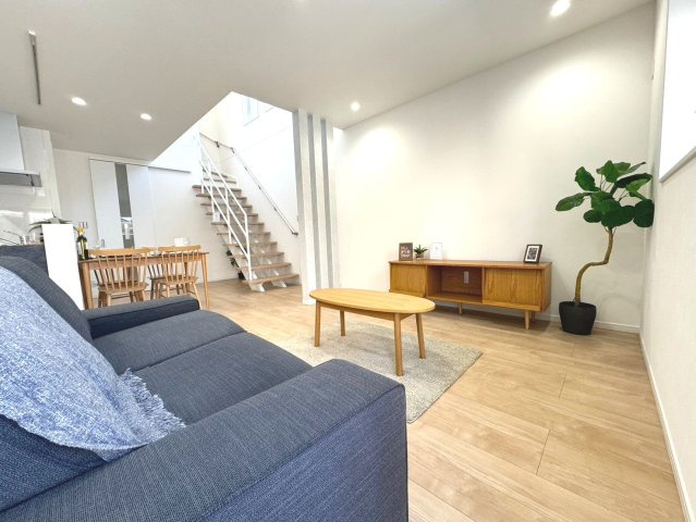 クロワールタウン深井清水　新築戸建の居間・リビング|モデルハウス　リビング