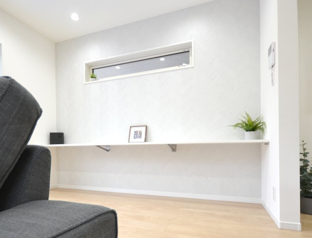 クロワールタウン深井清水　新築戸建の居間・リビング|モデルハウス　リビングのワークスペース