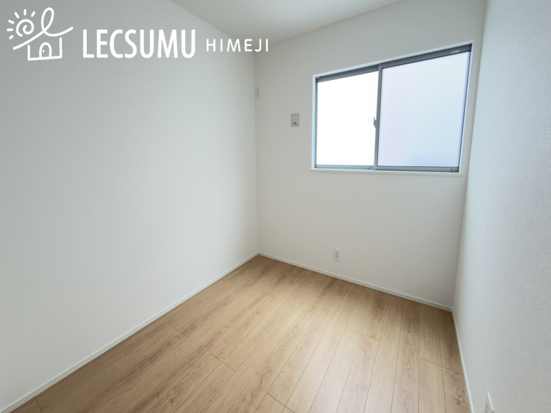 姫路市上大野4丁目/2区画の洋室