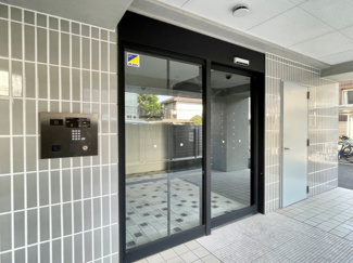 【エントランス】 | R.hours mejiro ave.（アワーズ メジロ アベニュー） | R.hours mejio ave.