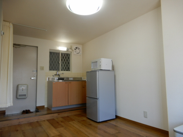 書写マンションＢ棟の居間・リビング