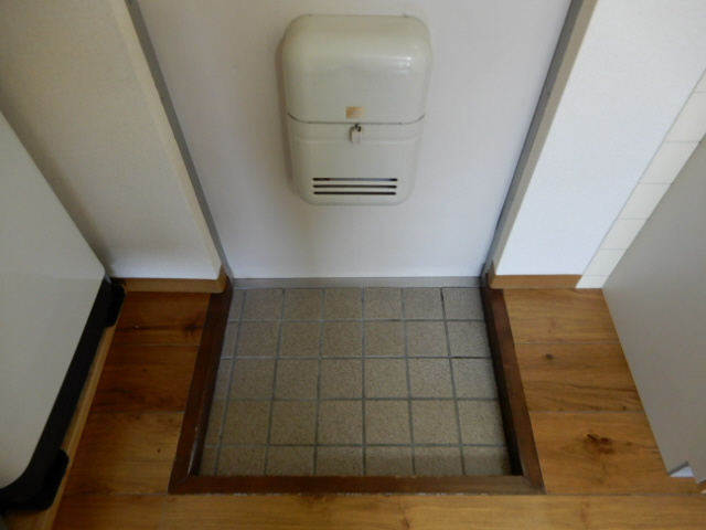 書写マンションＢ棟の玄関