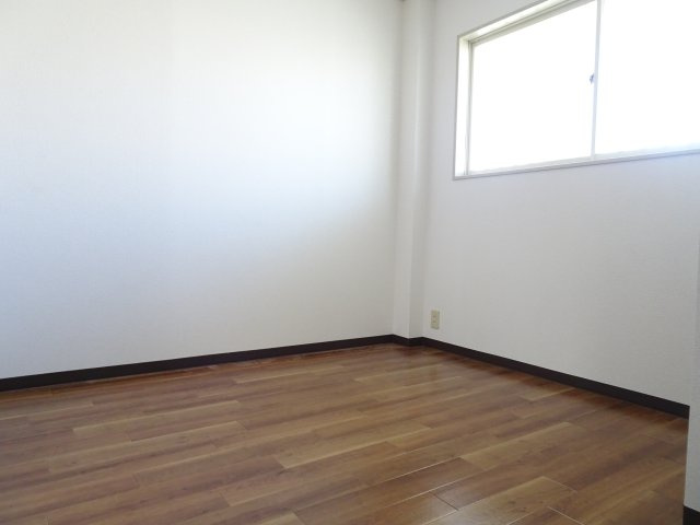 エメラルド77の洋室|イメージ写真