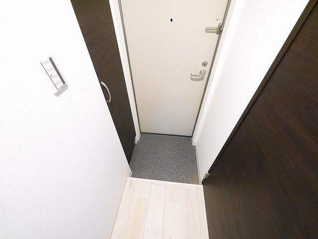 ジーメゾン大和郡山小泉の玄関