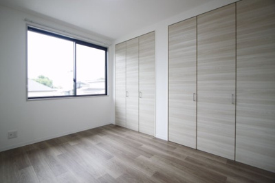 【洋室】 | フォーレス真美 | 個人の部屋や寝室として使える洋室です