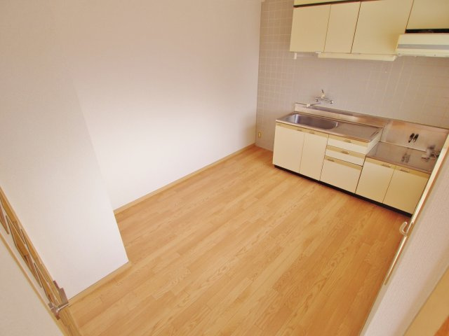 アーバンうえの第一ビルの居間・リビング