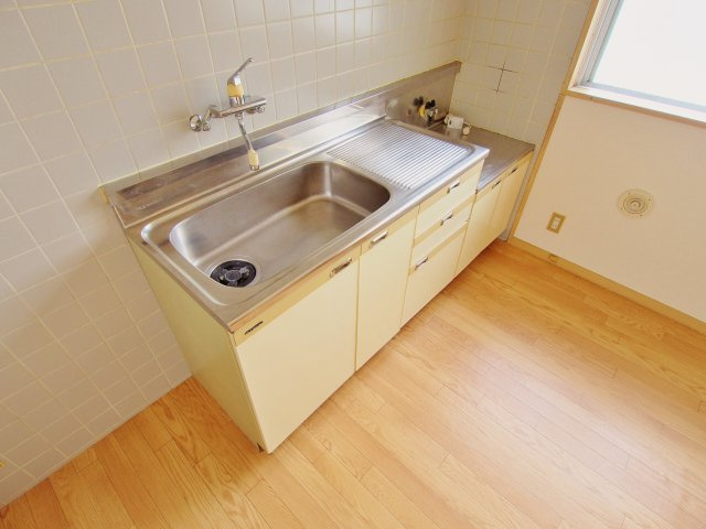 アーバンうえの第一ビルの居間・リビング