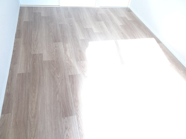 ベルメゾン若森の洋室