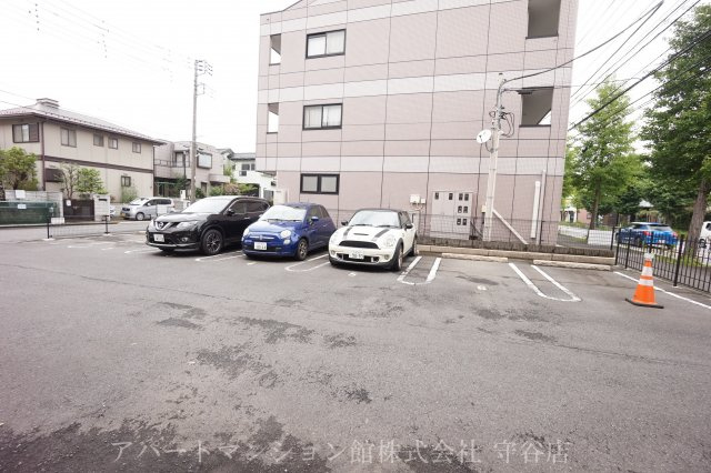 Charme Aiの駐車場