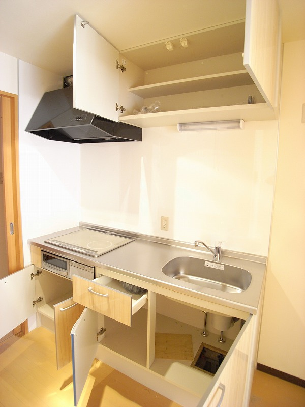セラヴィ鞍馬口のキッチン