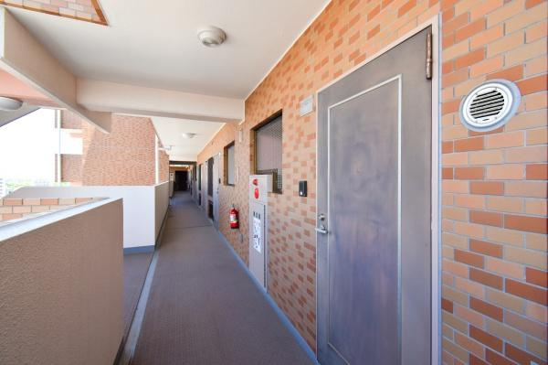 横浜市鶴見区本町通４丁目の中古マンションのその他共用部分|共用部はしっかりと清掃がされており、
安心・快適にお住まいいただけます。