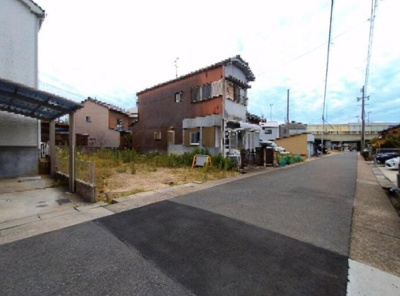 【前面道路含む現地写真】 | GRAFARE名古屋市引山全1棟＜新築一戸建て仲介手数料無料＞ | 前面道路含む現地写真です