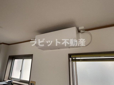 【設備】 | 上川東二丁目住居付貸店舗 | 1F店舗のエアコンです