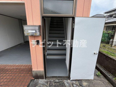 【その他】 | 上川東二丁目住居付貸店舗 | 2Fへ上がる出入口です