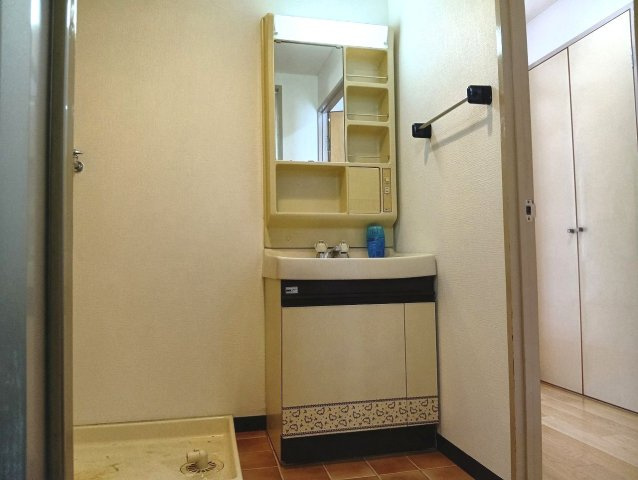 コーポ朝日Ⅴの独立洗面台|独立洗面化粧台が付いています