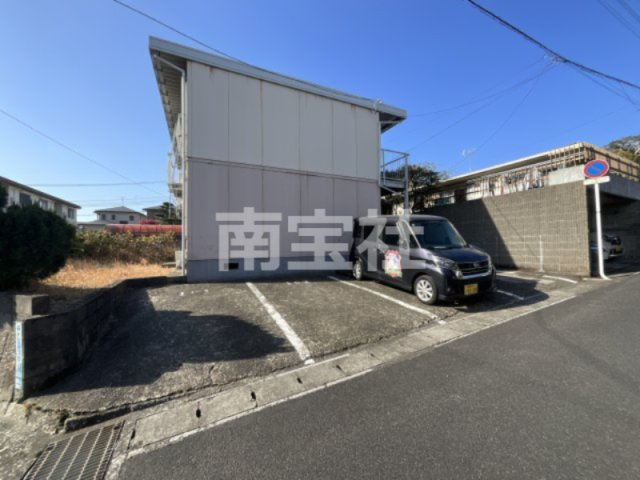 【駐車場】