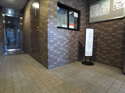 【ロビー】 | メインステージ西麻布 | 落ち着いたロビーです