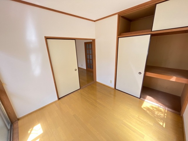 メゾン下倉田の居間・リビング