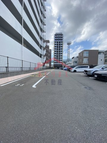 ギャラクシー空港通りの駐車場