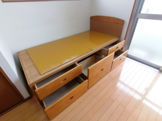 エミネンス西町の洋室