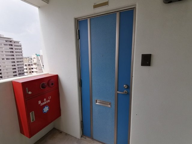 エミネンス西町の玄関