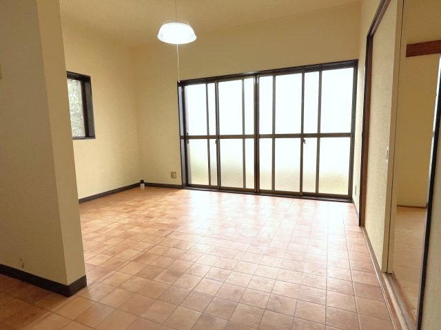 いすみ市岬町江場土TC平屋戸建の居間・リビング