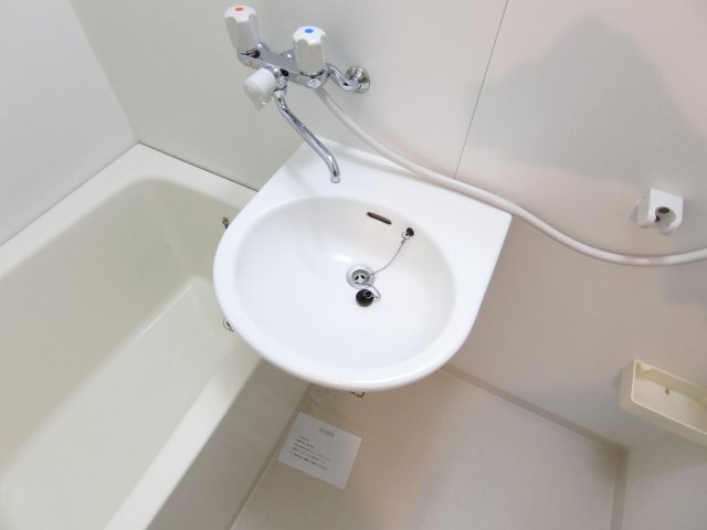 ヴィラR・Yの洗面所