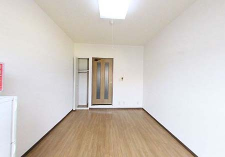 クロスロード北池田の洋室|スタンダードな洋室です