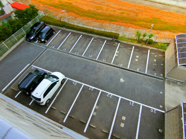 カーサ・ミガタの駐車場