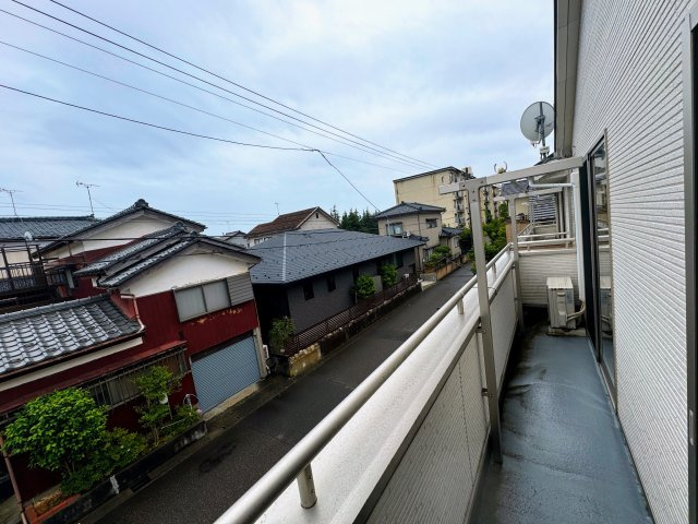 中央区弁天橋通２丁目　中古戸建の展望|遠くまで見渡せるバルコニーからの眺望。窓を開放して季節を感じて下さい。南東向きで日当たりも良好です。