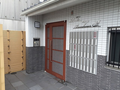 【エントランス】 | ポルトボヌール