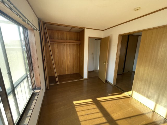 知多市八幡字東水代の一戸建ての洋室