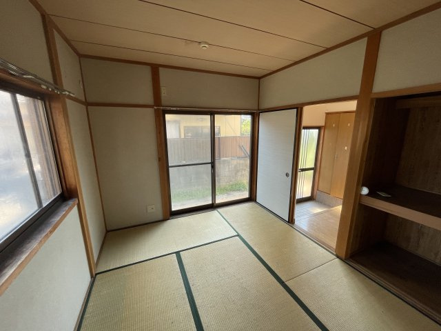 知多市八幡字東水代の一戸建ての和室