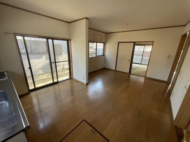 知多市八幡字東水代の一戸建ての居間・リビング