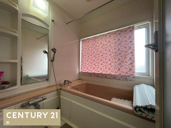 和歌山市延時　店舗付き住宅の浴室