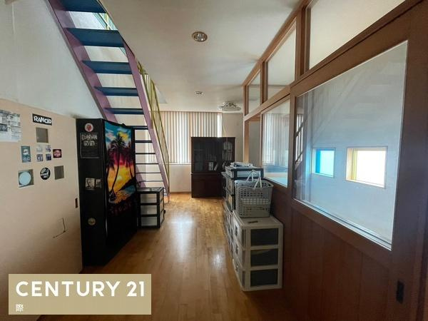 和歌山市延時　店舗付き住宅の内装