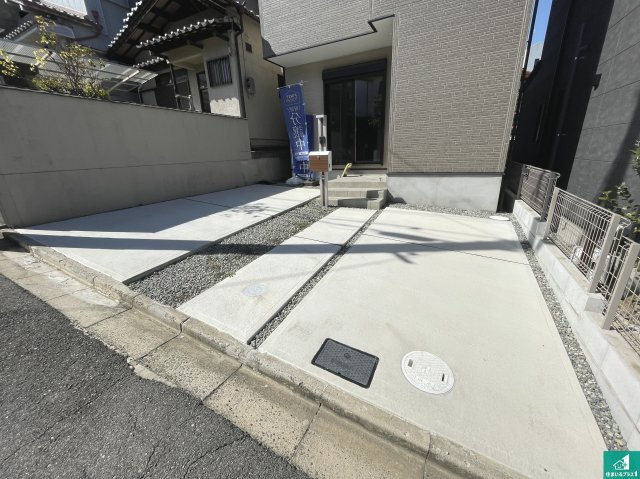 9(土)10(日)現地説明会　堺市美原区平尾　限定1邸の駐車場|駐車スペース！散水栓があるので、こまめに愛車を洗えます！
