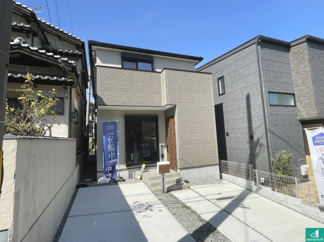 9(土)10(日)現地説明会　堺市美原区平尾　限定1邸の外観|安心の10年保証！外観を美しく保ち、雨水で汚れを落とします！気になることがありましたら、お気軽にお問い合わせください！