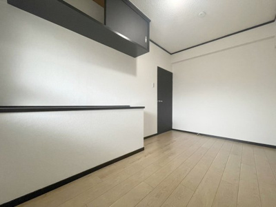 【洋室】 | 高槻ビューハイツ