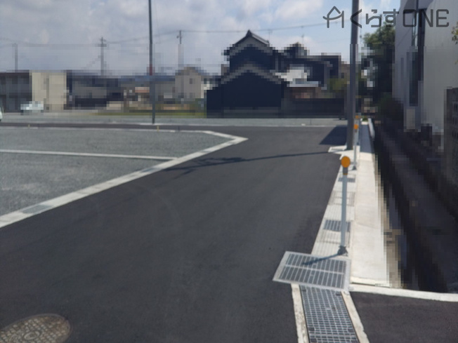 【前面道路含む現地写真】 | 姫路市余部区下余部／17区画 | 分譲地全体写真です