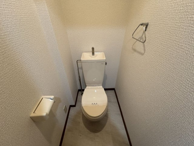 【トイレ】 | エクセレンス城南 | 別号室の写真になります。現況優先。