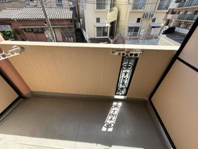 【バルコニー】 | エクセレンス城南 | 別号室の写真になります。現況優先。