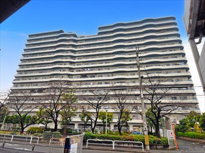 インテリジェントシティの外観|新しい生活にいかがでしょうか？外観はお住まいの顔になります。こだわりたいポイントですね。水回りリフォームやリノベーションも承ってます。
■現地見学・資金計画相談・住宅ローン相談もお問合せ受付中■