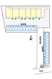 【駐車場】