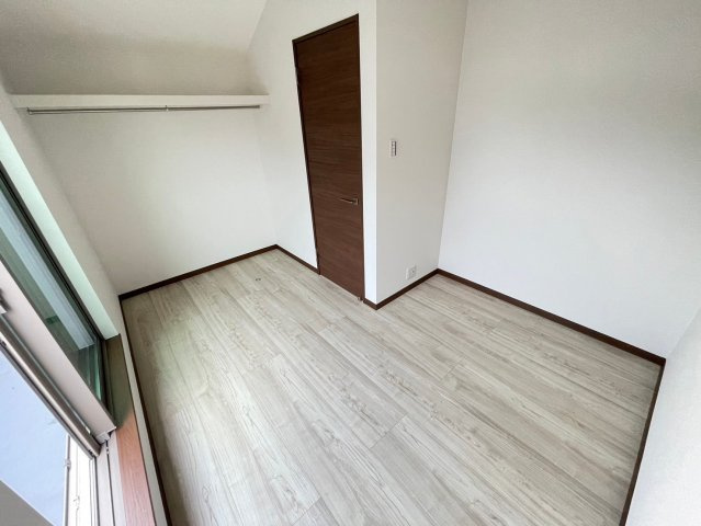 梅津罧原町の洋室