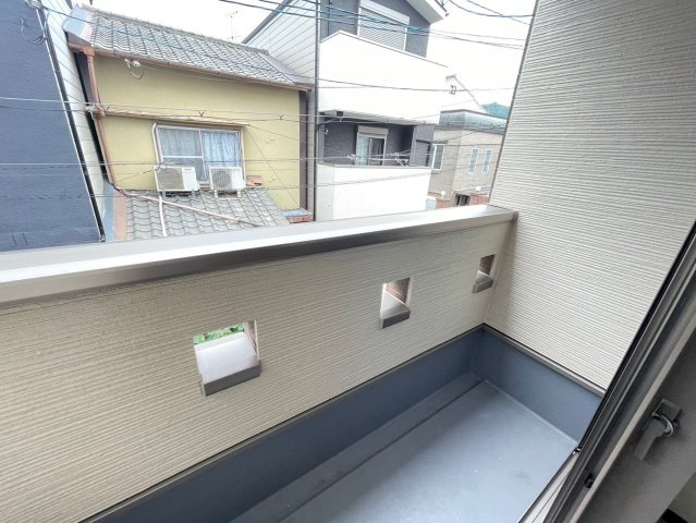 梅津罧原町のバルコニー