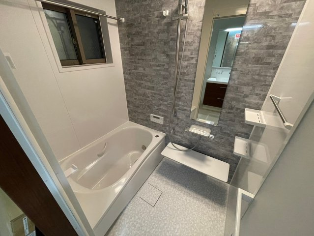 梅津罧原町の浴室